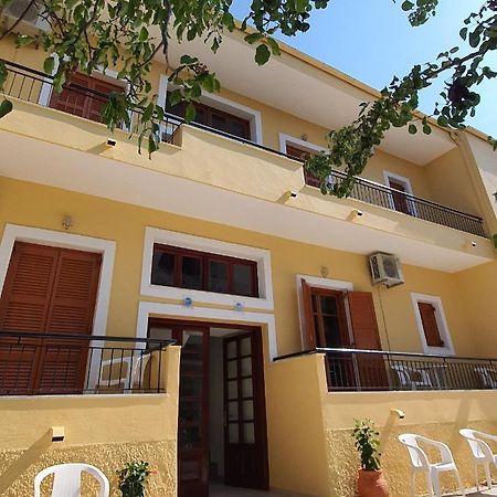 Nicoll Apartments Ахарави Екстериор снимка