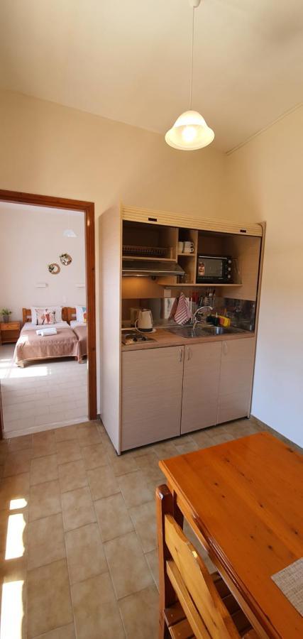 Nicoll Apartments Ахарави Екстериор снимка