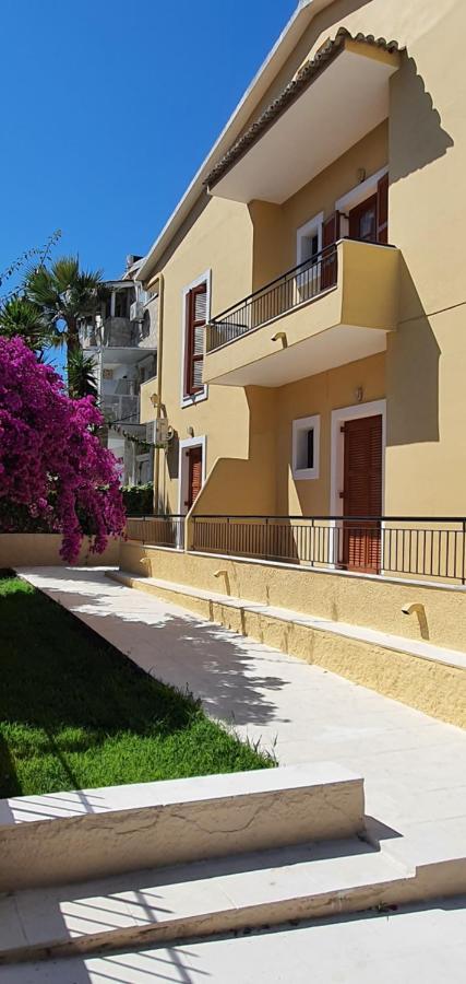 Nicoll Apartments Ахарави Екстериор снимка