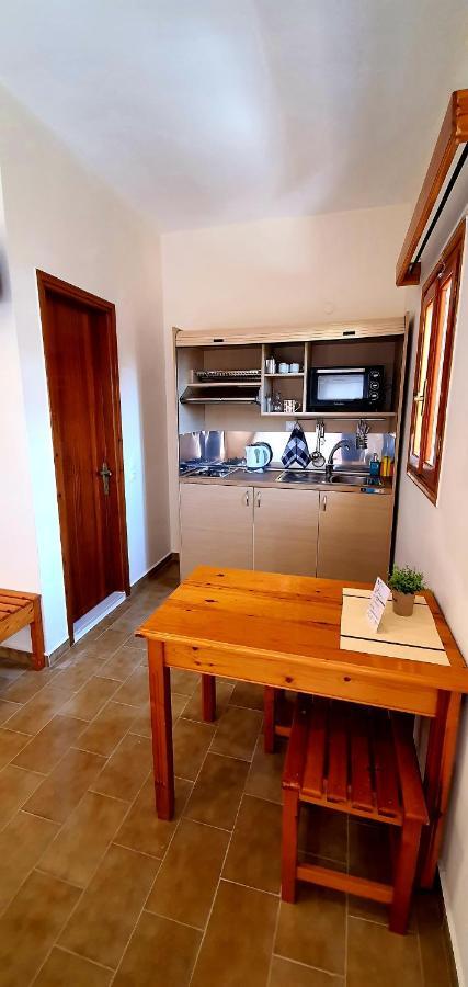 Nicoll Apartments Ахарави Екстериор снимка