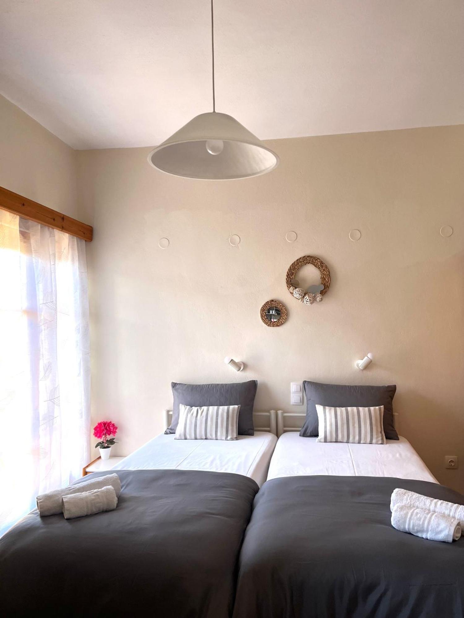 Nicoll Apartments Ахарави Екстериор снимка